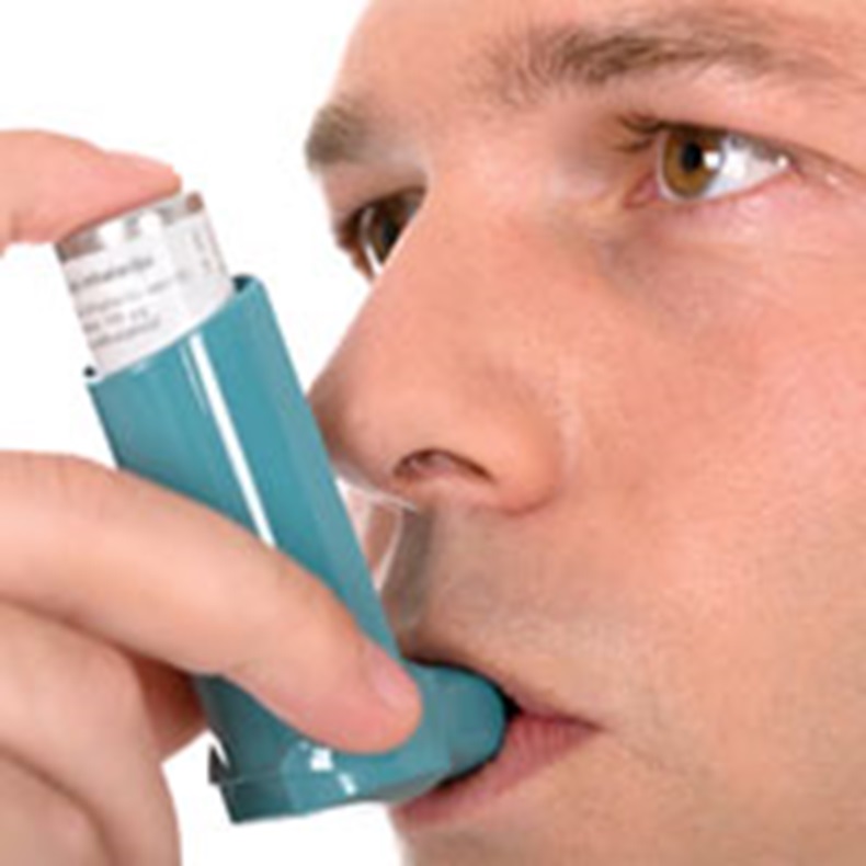 man-with-inhaler-200x200.jpg