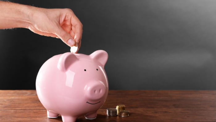saving%20money%20piggy%20bank%20pension.jpg