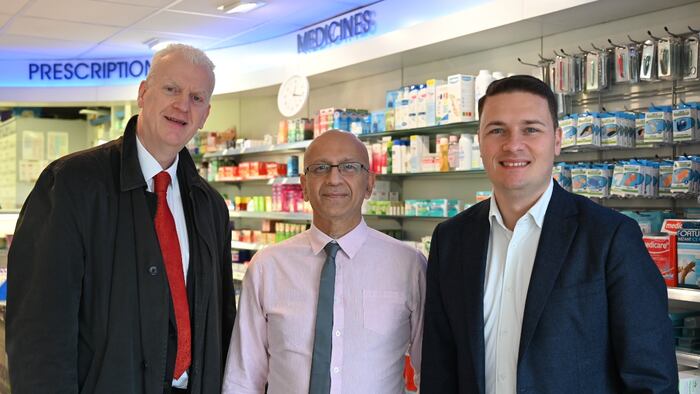 Wes Streeting with Mark Lyonette and Nitin Lakhani at Jaysons Pharmacy