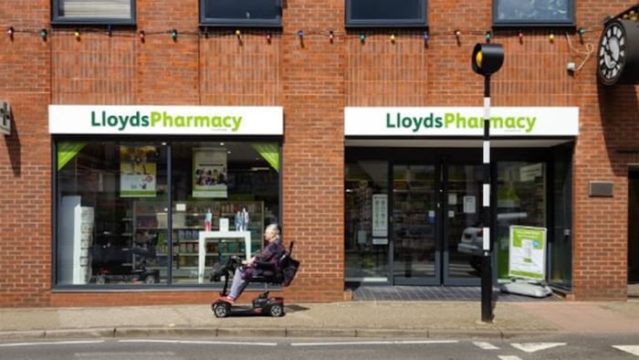 Lloydspharmacy deliveroo expansion
