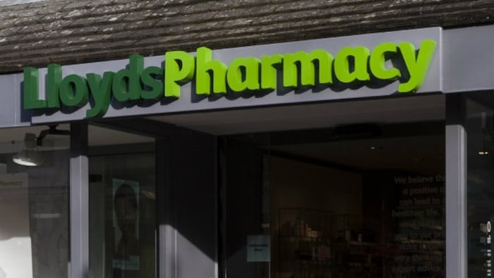LloydsPharmacy_2012-12_PressPics_05%20620.jpg