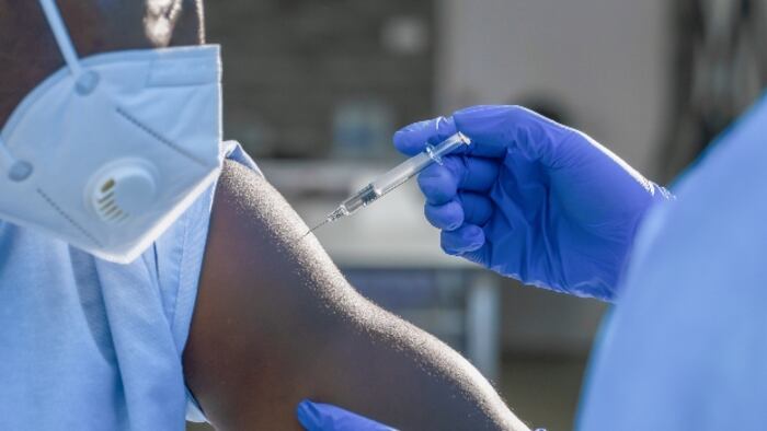 FluJab_shutterstock_1729788373_620x413_0.jpg